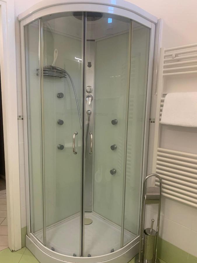 Odeon Apartment In Centro A Livorno Ngoại thất bức ảnh